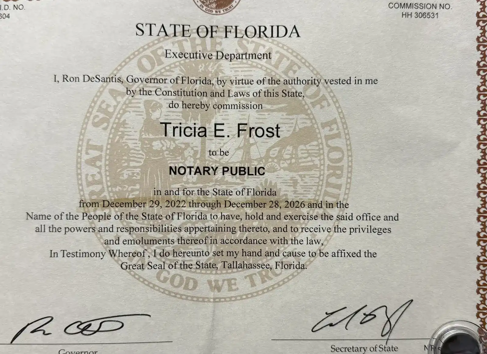 Certificado de comisión de notaria pública de Florida de Tricia Frost